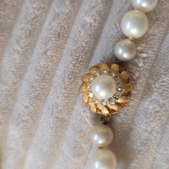 Vintage Pearl Choker Necklace - Picture 2 of 5